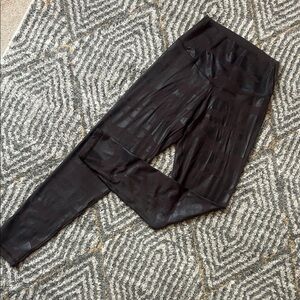 Offline Aerie Real Me Shine High Waisted Camo Leggings Sz M